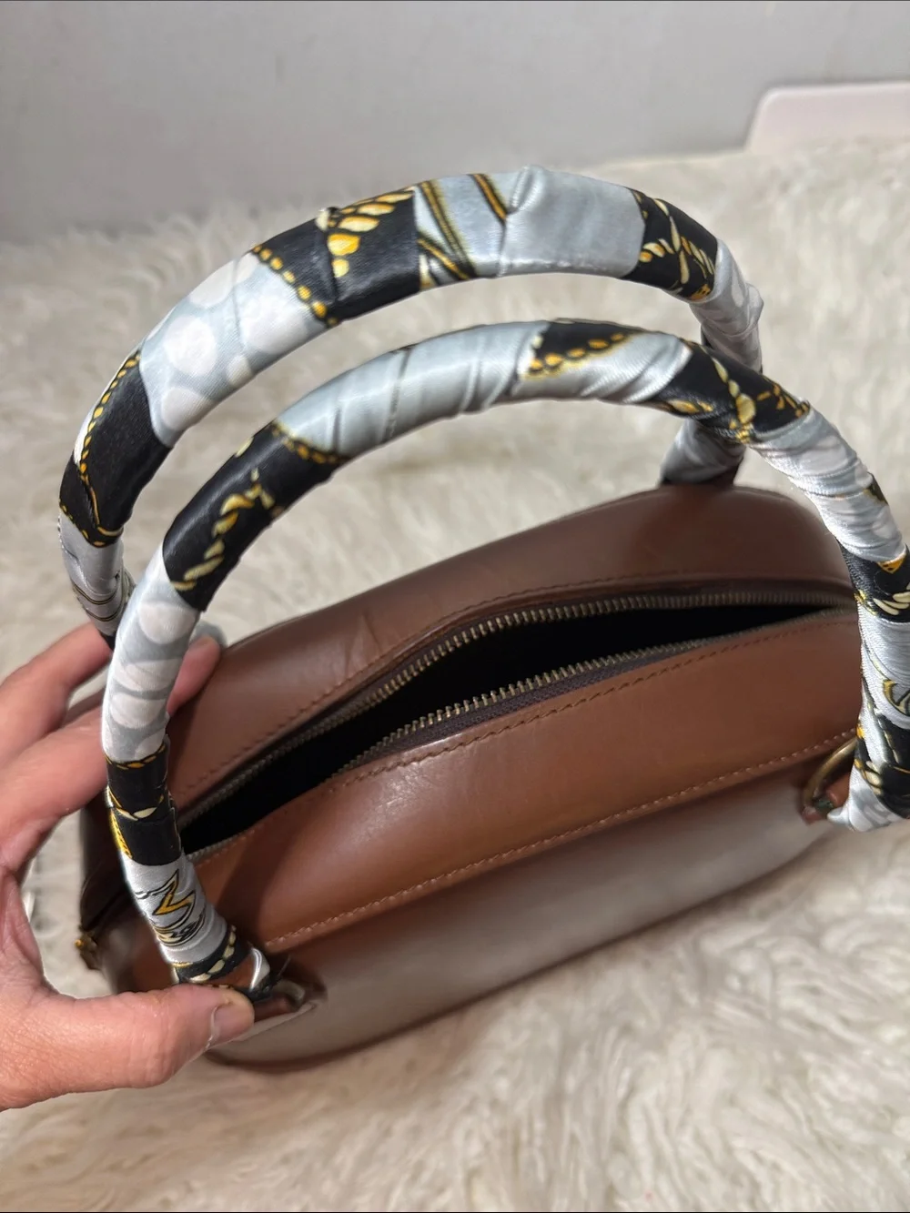Vintage J&M Davidson Brown Leather Top-Handle Bag with Gold Turn-Lock medium